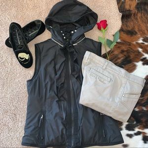 NWOT-Elie TAHARI Lightweight Vest-L